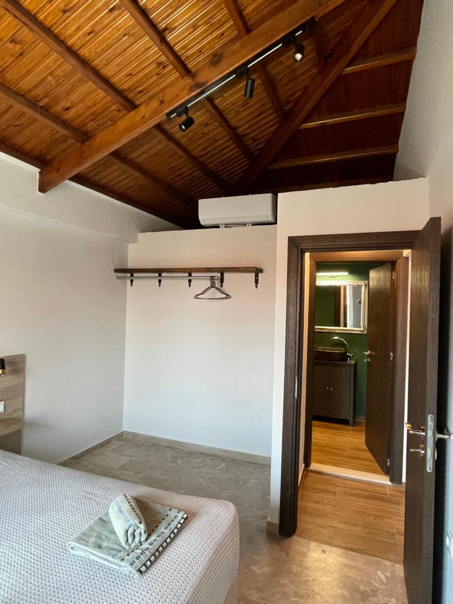 Q Apartments Molyvos Mythimna Exterior foto