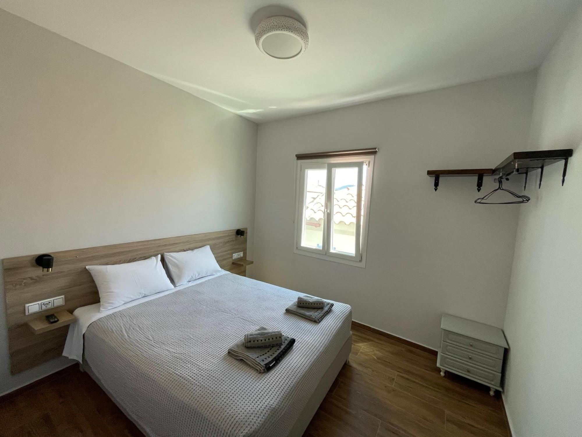 Q Apartments Molyvos Mythimna Exterior foto