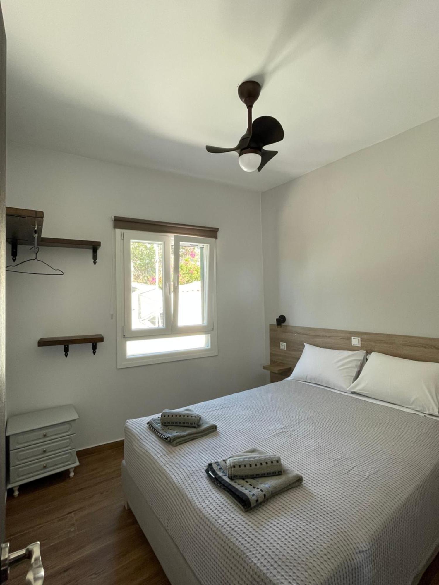 Q Apartments Molyvos Mythimna Exterior foto